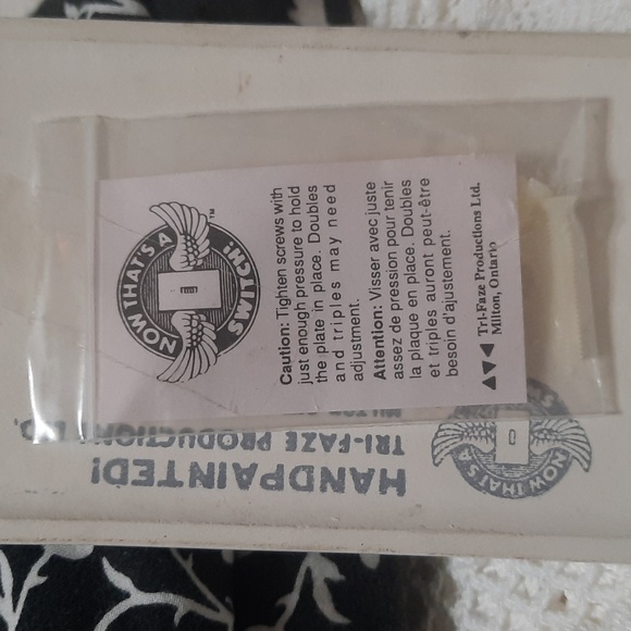 Vintage Handpainted Ceramic 3D Butterfly Light Switch Cover - Picture 5 of 8